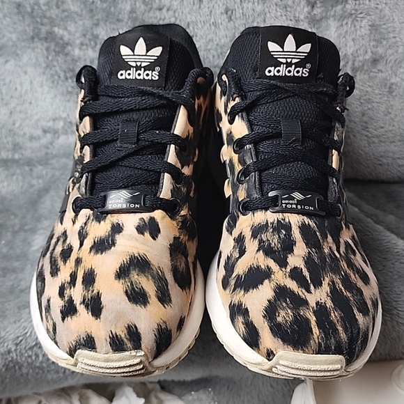 Adidas women's Torsion ZX FLUX. Size 5 - Picture 2 of 14